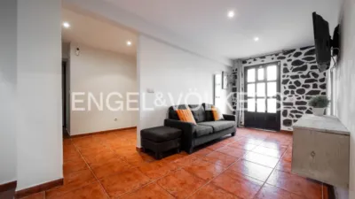Piso en Intxaurrondo photo 3
