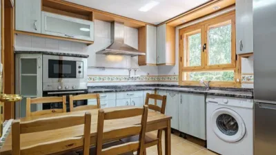 Habitación en alquiler en Estación Renfe-Los Manantiales, Estación Renfe-Los Manantiales (Guadalajara Capital) de 350 €<span>/mes</span>