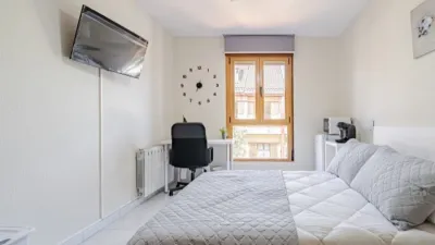 Habitación en alquiler en Estación Renfe-Los Manantiales, Estación Renfe-Los Manantiales (Guadalajara Capital) de 350 €<span>/mes</span>