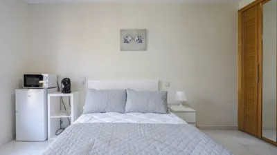 Habitación en alquiler en Estación Renfe-Los Manantiales, Estación Renfe-Los Manantiales (Guadalajara Capital) de 350 €<span>/mes</span>
