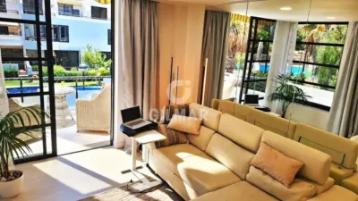 Apartment on Avenida Santiago Puig photo 3