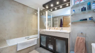 Apartment in Alameda de Osuna photo 26