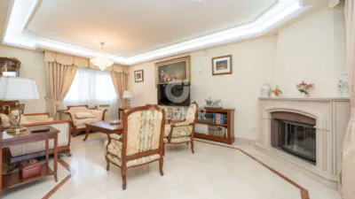 Chalet en venta en Tres Olivos, Castilla (Distrito Chamartín. Madrid Capital) de 1.475.000 €