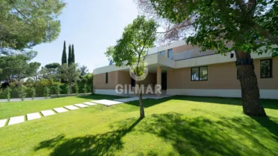 Chalet in Ciudalcampo photo 2