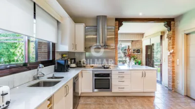 Chalet in Majadahonda photo 2