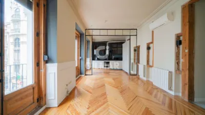 Apartment in Cortes photo 3