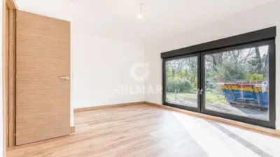Chalet in Villafranca del Castillo photo 26