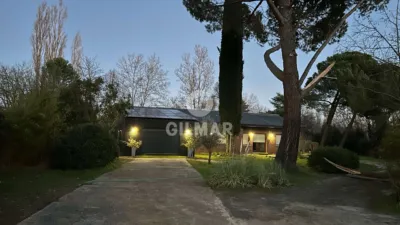 Chalet in Villafranca del Castillo photo 28