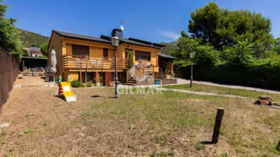 Chalet in Becerril photo 4