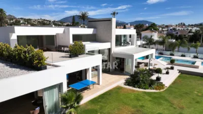 Chalet in El Paraíso photo 5