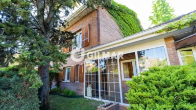 Chalet in Becerril photo 2