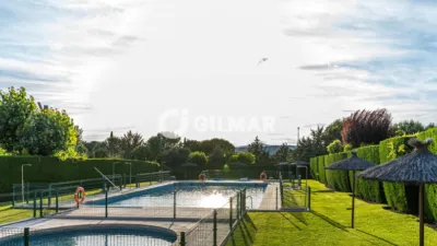 Chalet en Monterrozas-Parquerrozas photo 4