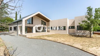 Chalet in Somosaguas photo 2