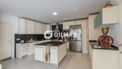 Chalet in La Moraleja photo 6