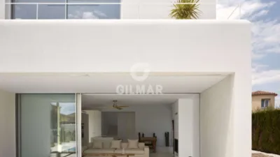 Chalet en venta en Estepona Golf, Camino de Suárez (Distrito Bailén-Miraflores. Málaga Capital) de 895.000 €