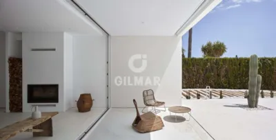 Chalet en venta en Estepona Golf, Camino de Suárez (Distrito Bailén-Miraflores. Málaga Capital) de 895.000 €