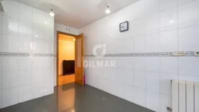 Apartment in Alameda de Osuna photo 11