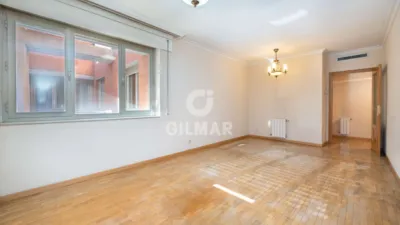 Apartment in Alameda de Osuna photo 5