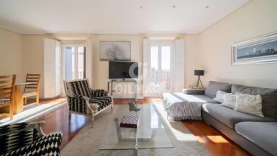 Apartment in Palacio photo 6