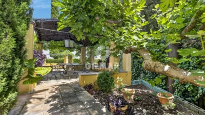 Chalet in Tomares photo 2