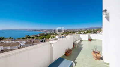 Penthouse in Estepona Puerto photo 3