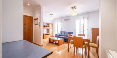 Piso en alquiler en Palacio - Imagen 3