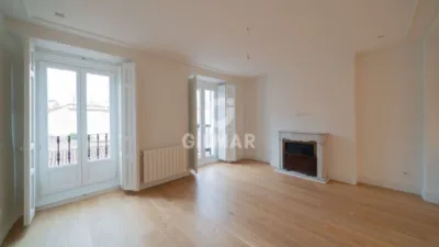 Apartment in Palacio photo 2