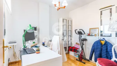 Flat in Parla photo 12