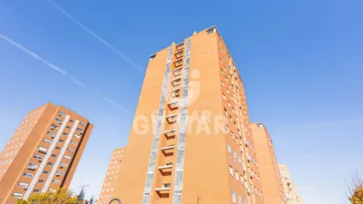 Flat in Parla photo 25