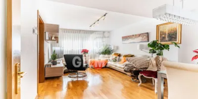 Flat in Parla photo 28