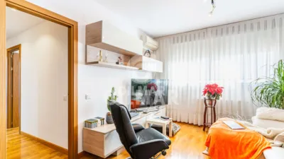 Flat in Parla photo 5
