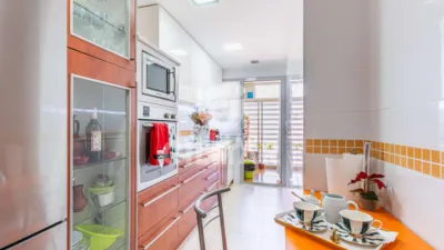Flat in Parla photo 7