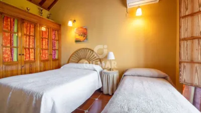 Chalet in Villamartín photo 30