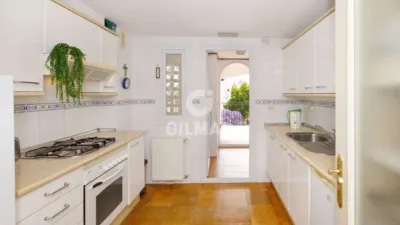 Apartment in Estepona Puerto photo 11