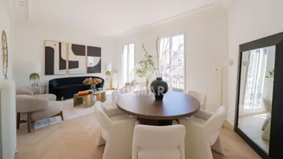 Apartment in Trafalgar photo 2