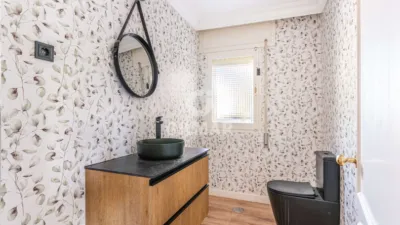 Chalet in Villafranca del Castillo photo 16