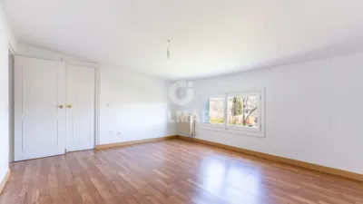 Chalet in Villafranca del Castillo photo 41