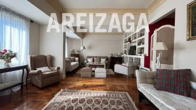 Piso en alquiler en Plaza de Zaragoza, Centro (San Sebastián - Donostia) de 2.240 €<span>/mes</span>