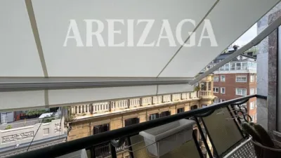 Piso en alquiler en Plaza de Zaragoza, Centro (San Sebastián - Donostia) de 2.240 €<span>/mes</span>