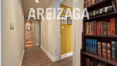 Piso en alquiler en Plaza de Zaragoza, Centro (San Sebastián - Donostia) de 2.240 €<span>/mes</span>