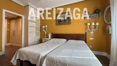 Piso en alquiler en Plaza de Zaragoza, Centro (San Sebastián - Donostia) de 2.240 €<span>/mes</span>