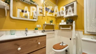 Piso en alquiler en Plaza de Zaragoza, Centro (San Sebastián - Donostia) de 2.240 €<span>/mes</span>