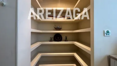 Piso en alquiler en Plaza de Zaragoza, Centro (San Sebastián - Donostia) de 2.240 €<span>/mes</span>