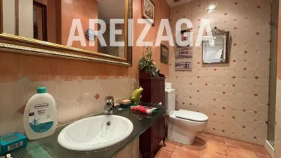 Piso en alquiler en Plaza de Zaragoza, Centro (San Sebastián - Donostia) de 2.240 €<span>/mes</span>