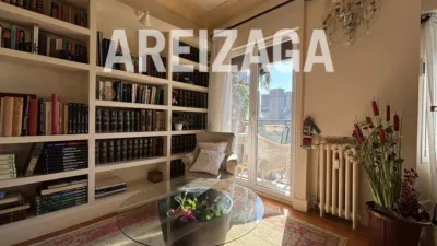 Piso en alquiler en Plaza de Zaragoza, Centro (San Sebastián - Donostia) de 2.240 €<span>/mes</span>