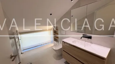 Casa adosada en alquiler en Ategorrieta - Ulia, Bidebieta (San Sebastián - Donostia) de 3.000 €<span>/mes</span>