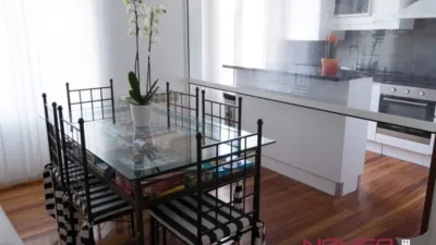 Dúplex en venta en Calle de Eduardo Dato, Centro (Vitoria - Gasteiz) de 440.000 €