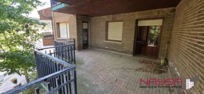 Chalet en venta en Avenida del Puente del Río Ebro, 48, cerca de Calle de las Cuevas, Baños de Ebro - Mañueta de 300.000 €
