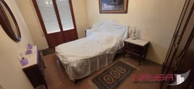 Chalet en venta en Avenida del Puente del Río Ebro, 48, cerca de Calle de las Cuevas, Baños de Ebro - Mañueta de 300.000 €