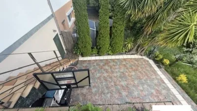 Chalet for sale in Maruri, 3-storey property with 5 bedrooms, kitchen, living room and 4 bathrooms. Garage for 4 cars, txoko, terrace and pool. Includes garden area. The chalet features internal elevator access. Many improvements made. Must be seen. photo 14